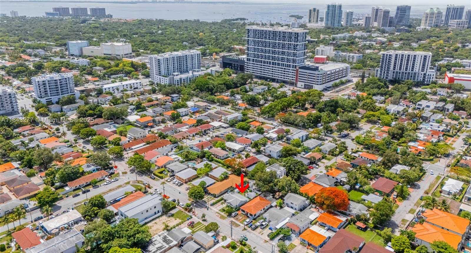 Small Image of 2946 SOUTH WEST 26TH ST, Miami Number 3