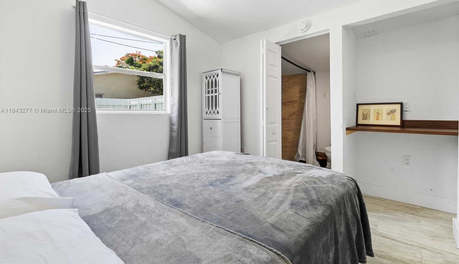 Small Image of 2946 SOUTH WEST 26TH ST, Miami Number 30