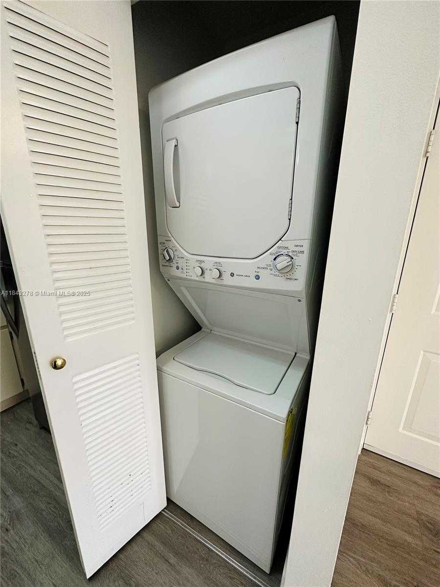 Small Image of 7250 NORTH WEST 114TH AVE #308, Doral Number 17