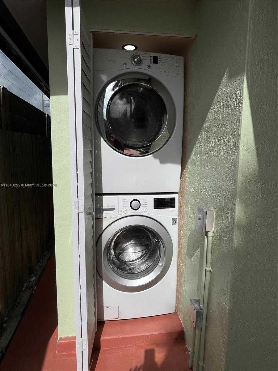 Small Image of 27921 SOUTH WEST 134TH PL, Homestead Number 10