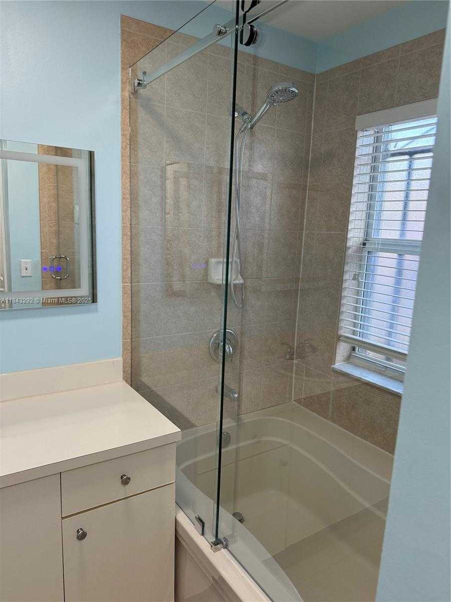 Small Image of 27921 SOUTH WEST 134TH PL, Homestead Number 9