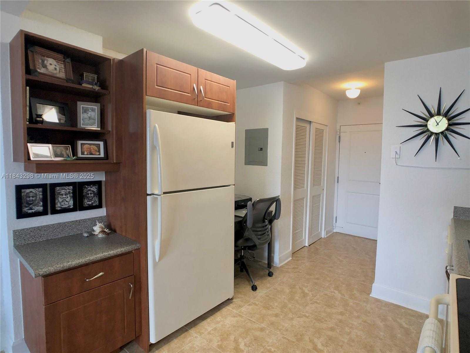 Small Image of 401 69TH ST #1202, Miami Beach Number 5