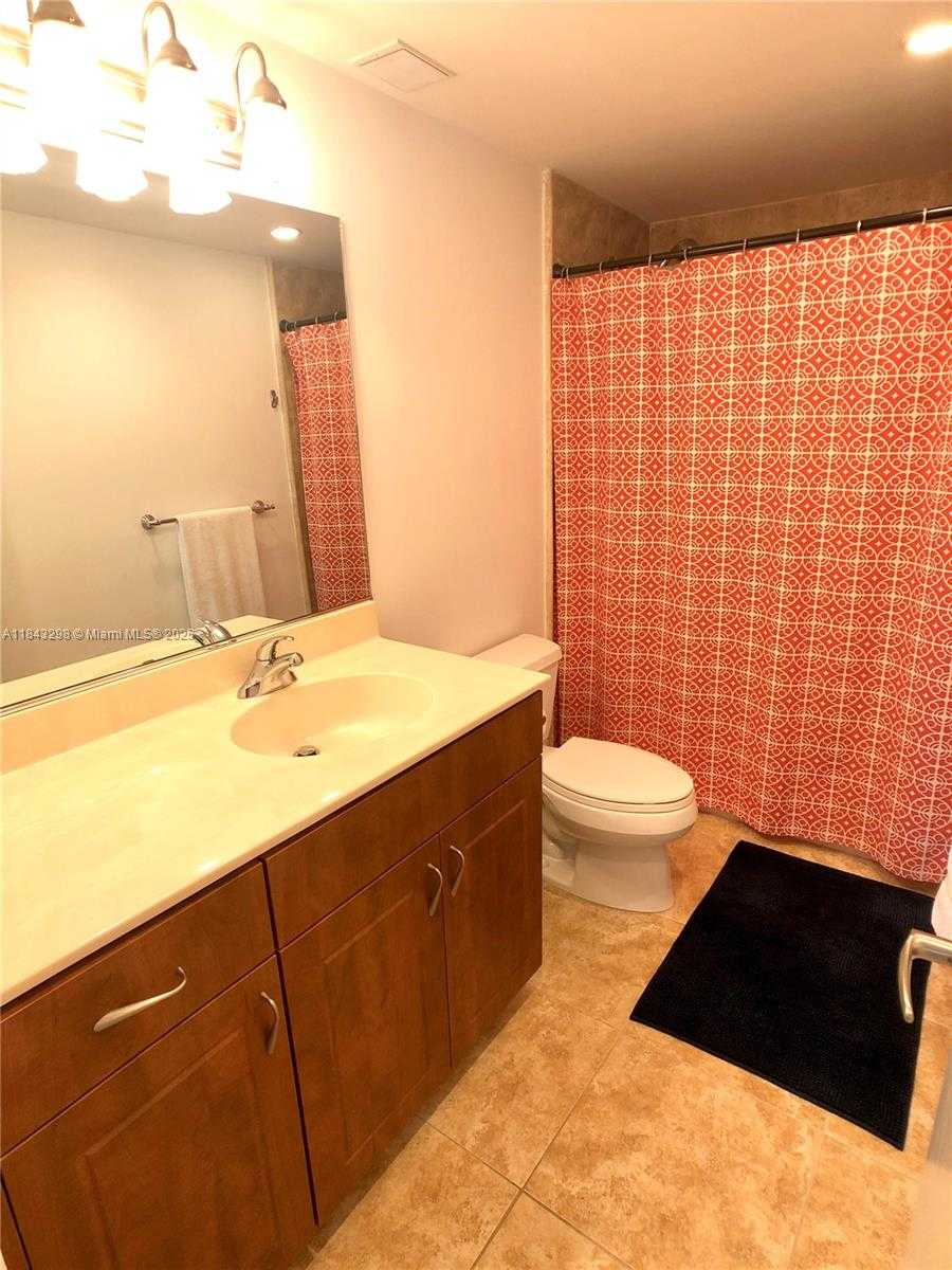 Small Image of 401 69TH ST #1202, Miami Beach Number 8