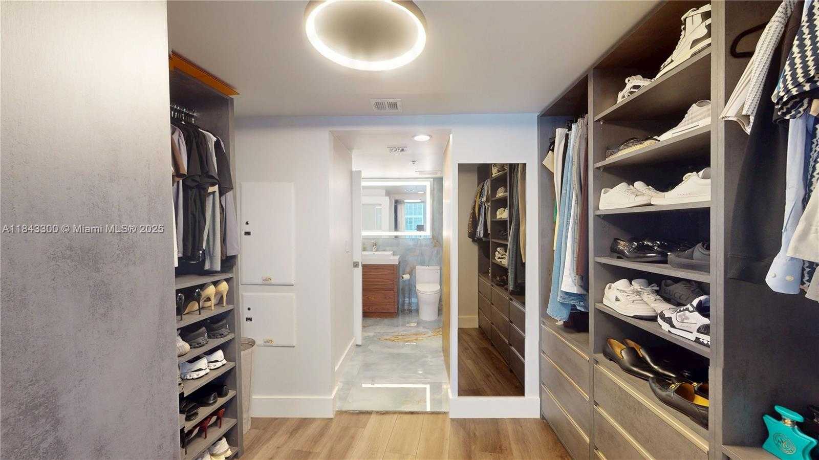 Small Image of 1750 NORTH BAYSHORE DR #2803, Miami Number 23