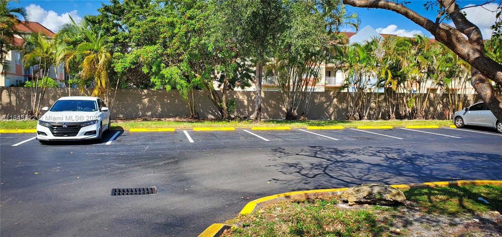 Small Image of 6175 NORTH WEST 186TH ST #312, Hialeah Number 17