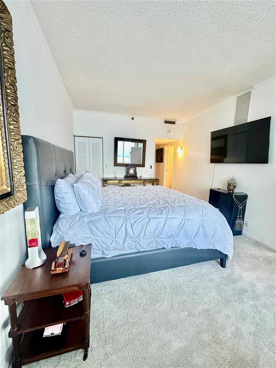 Small Image of 7601 EAST TREASURE DR #PH217, North Bay Village Number 10