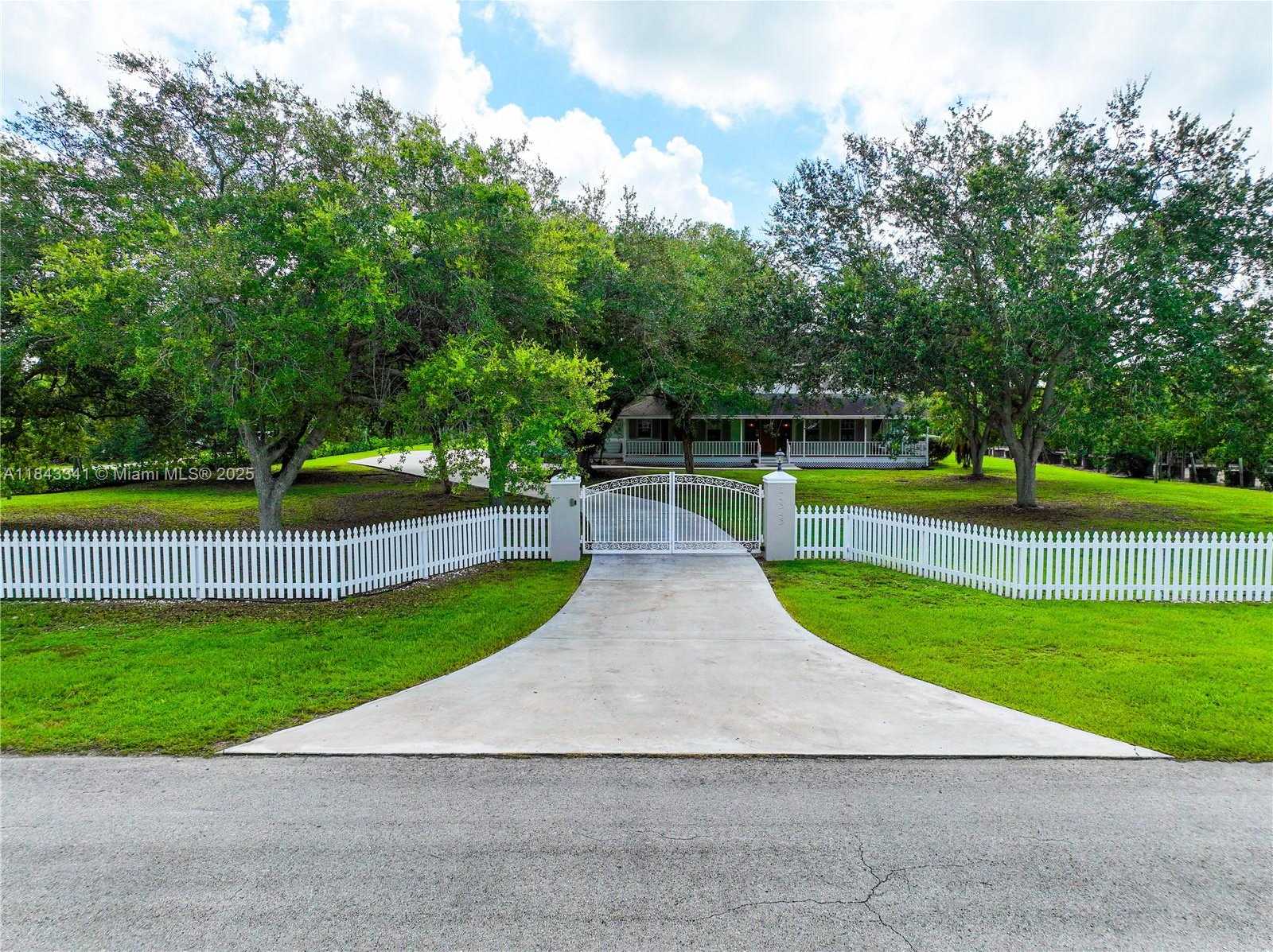 Small Image of 24545 SOUTH WEST 192ND AVE, Homestead Number 75