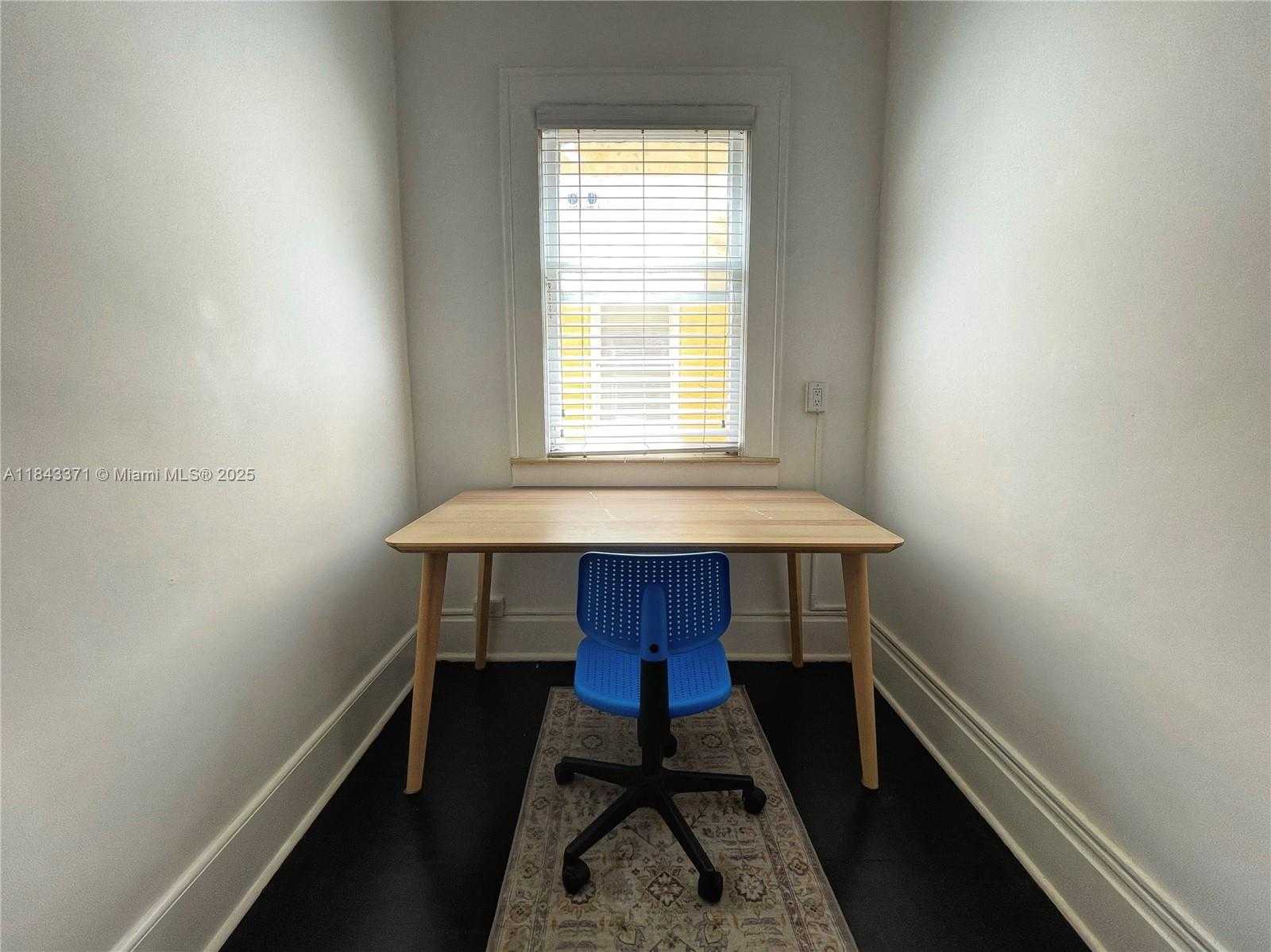 Small Image of 124 MENDOZA AVE #11, Coral Gables Number 9