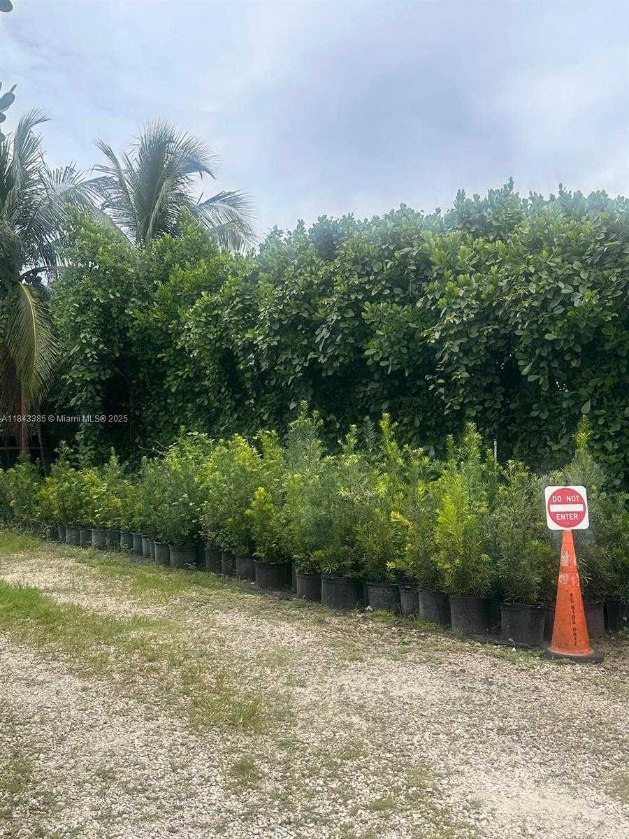 Small Image of 28000 SOUTH WEST 157TH AVE #1, Homestead Number 4