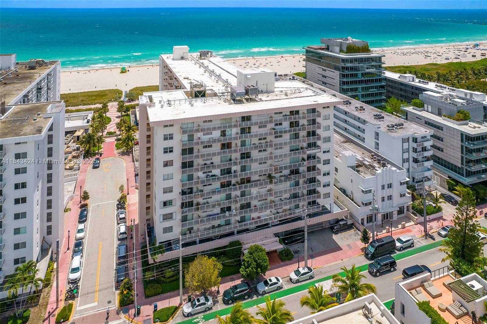 Small Image of 345 OCEAN DR #605, Miami Beach Number 5