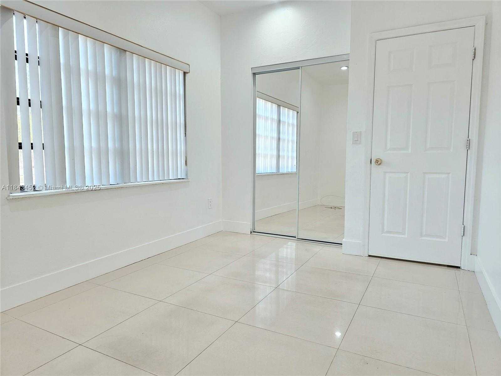 Small Image of 7601 SOUTH WEST 22ND ST #B, Miami Number 10