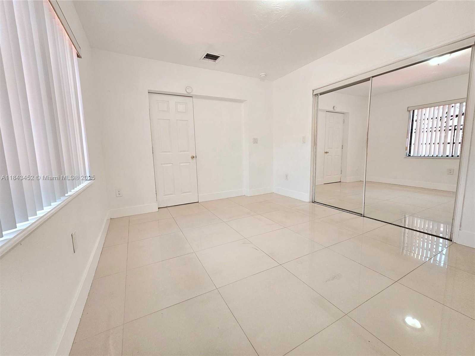 Small Image of 7601 SOUTH WEST 22ND ST #B, Miami Number 11