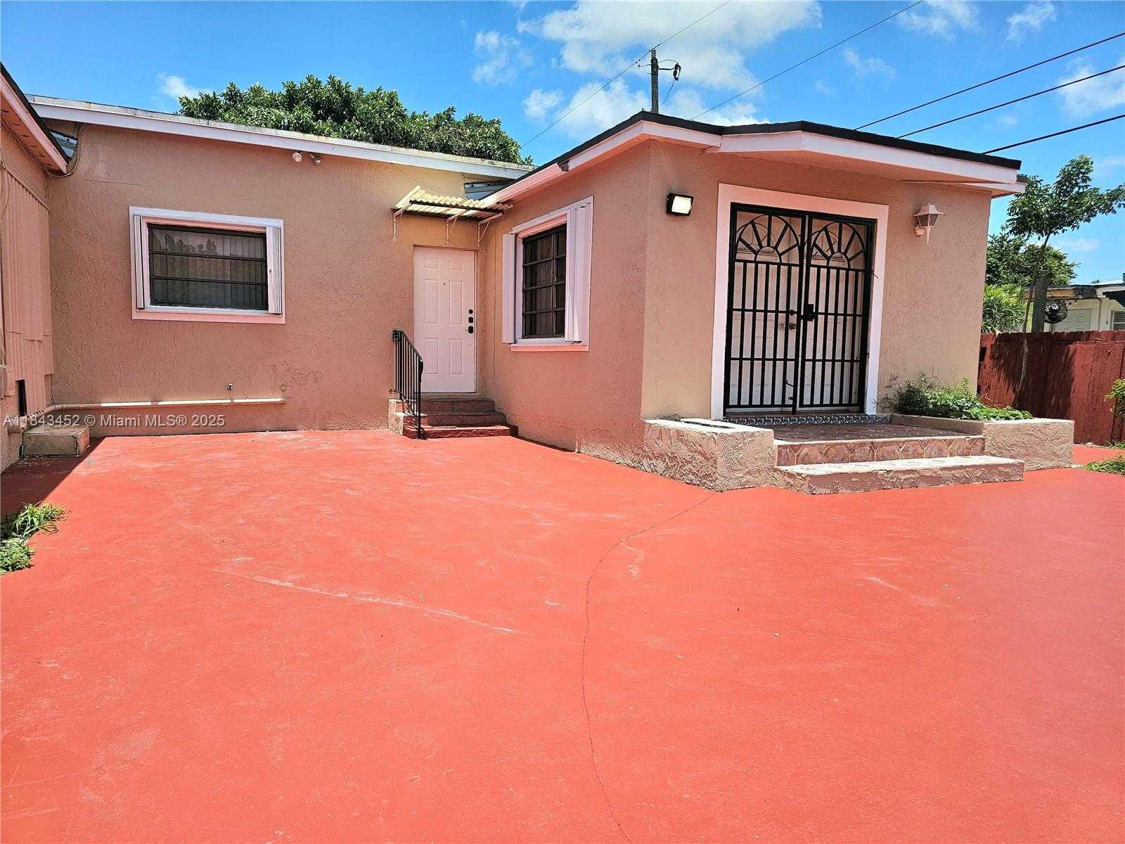Small Image of 7601 SOUTH WEST 22ND ST #B, Miami Number 3