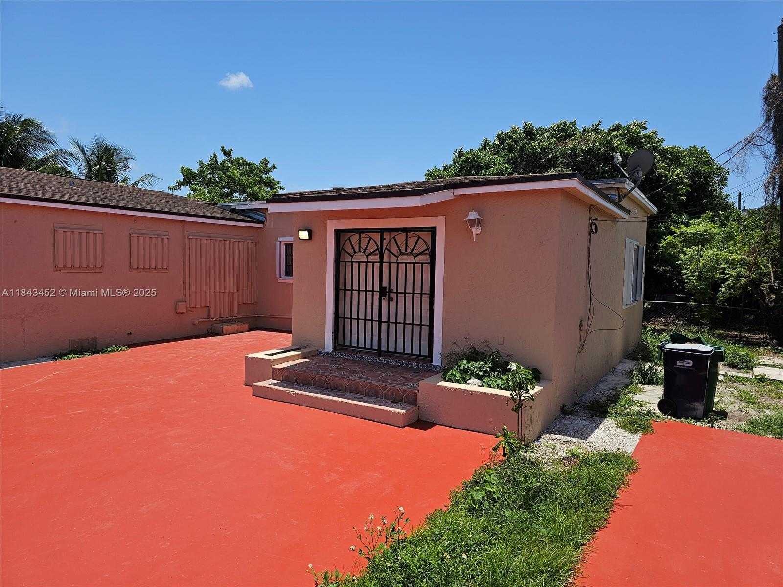 Small Image of 7601 SOUTH WEST 22ND ST #B, Miami Number 4