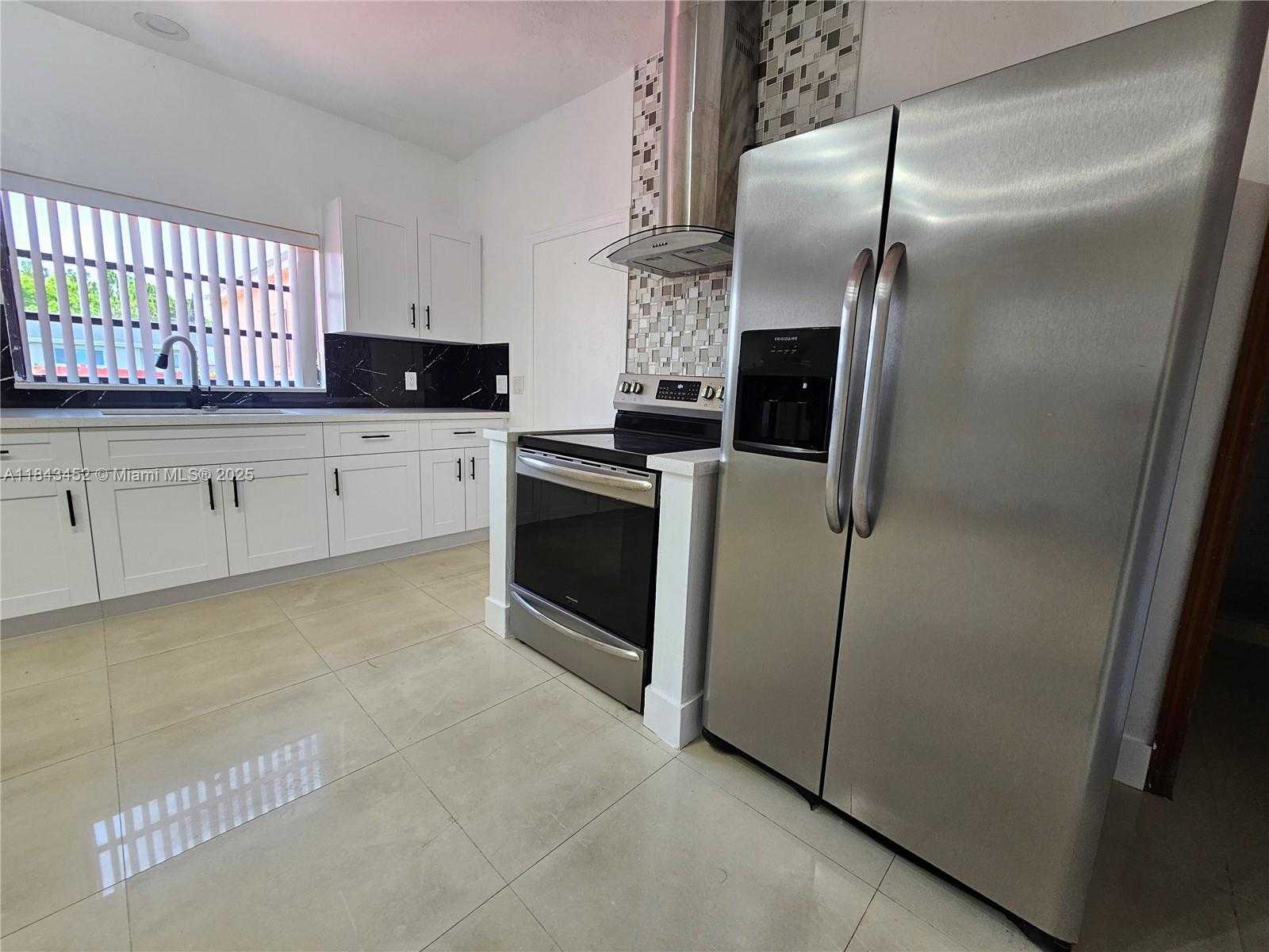 Small Image of 7601 SOUTH WEST 22ND ST #B, Miami Number 6