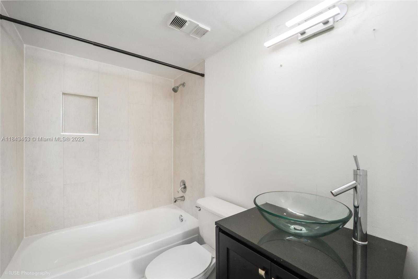Small Image of 850 NORTH MIAMI AVE #W-1204, Miami Number 6