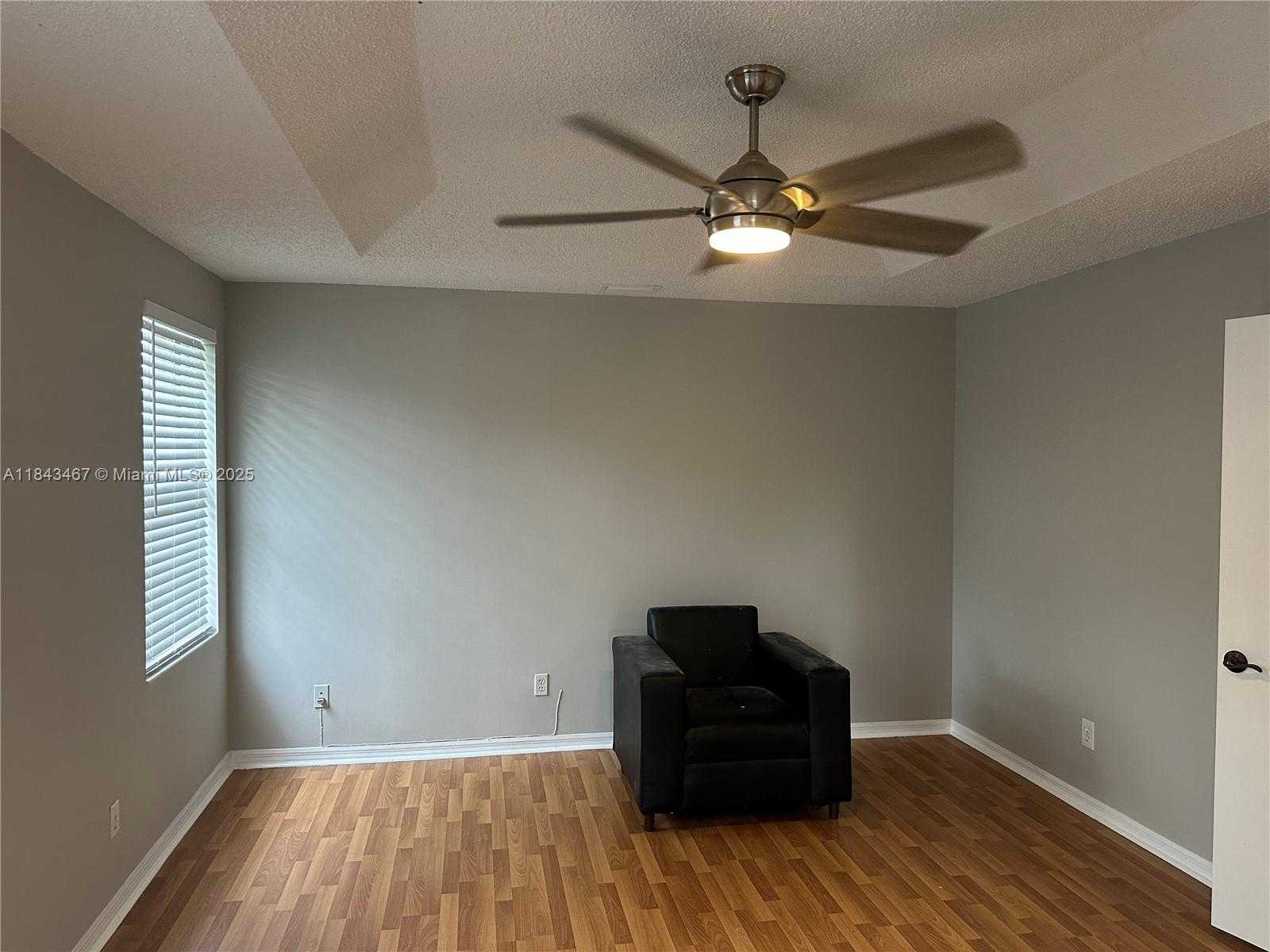 Small Image of 18334 SOUTH WEST 4TH CT, Pembroke Pines Number 11
