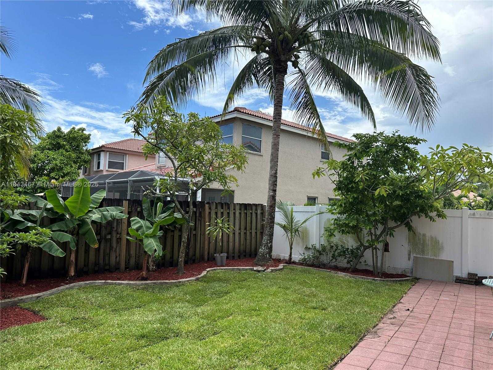 Small Image of 18334 SOUTH WEST 4TH CT, Pembroke Pines Number 31