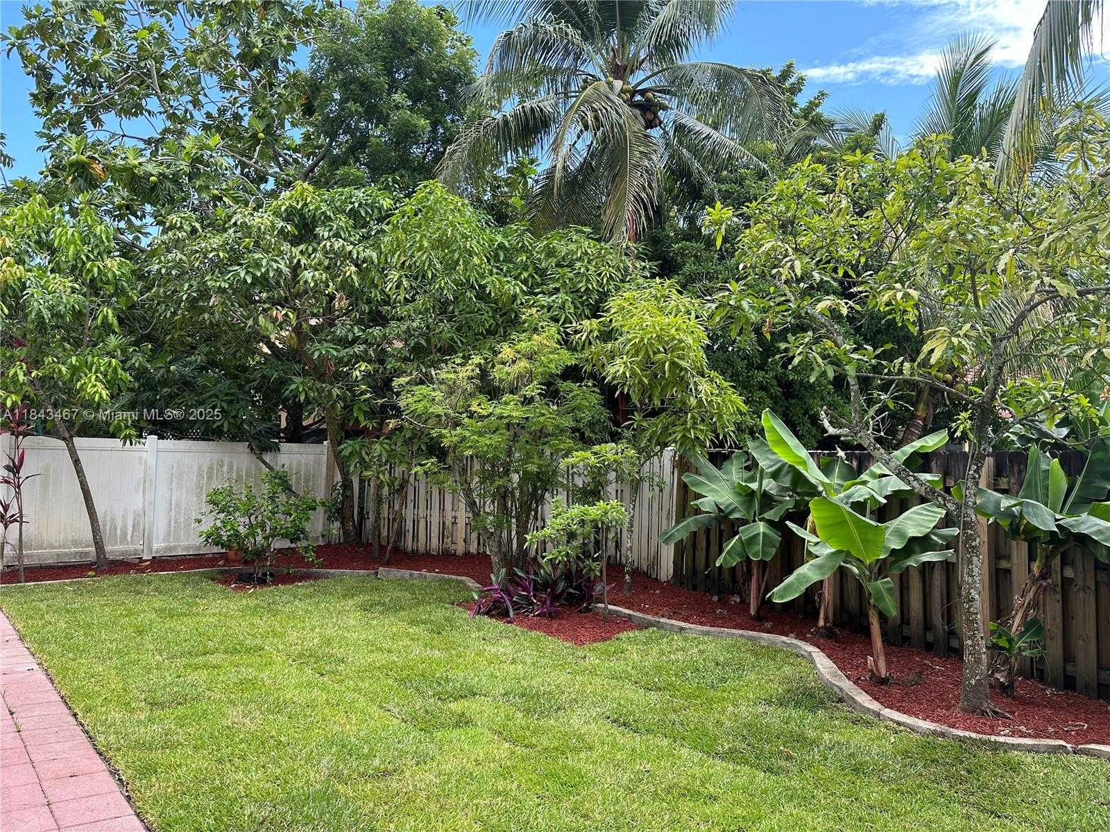 Small Image of 18334 SOUTH WEST 4TH CT, Pembroke Pines Number 33
