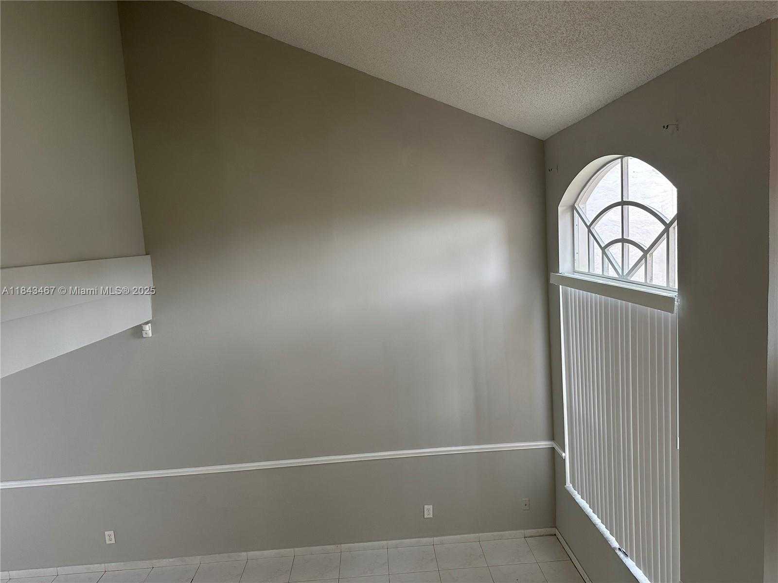 Small Image of 18334 SOUTH WEST 4TH CT, Pembroke Pines Number 4