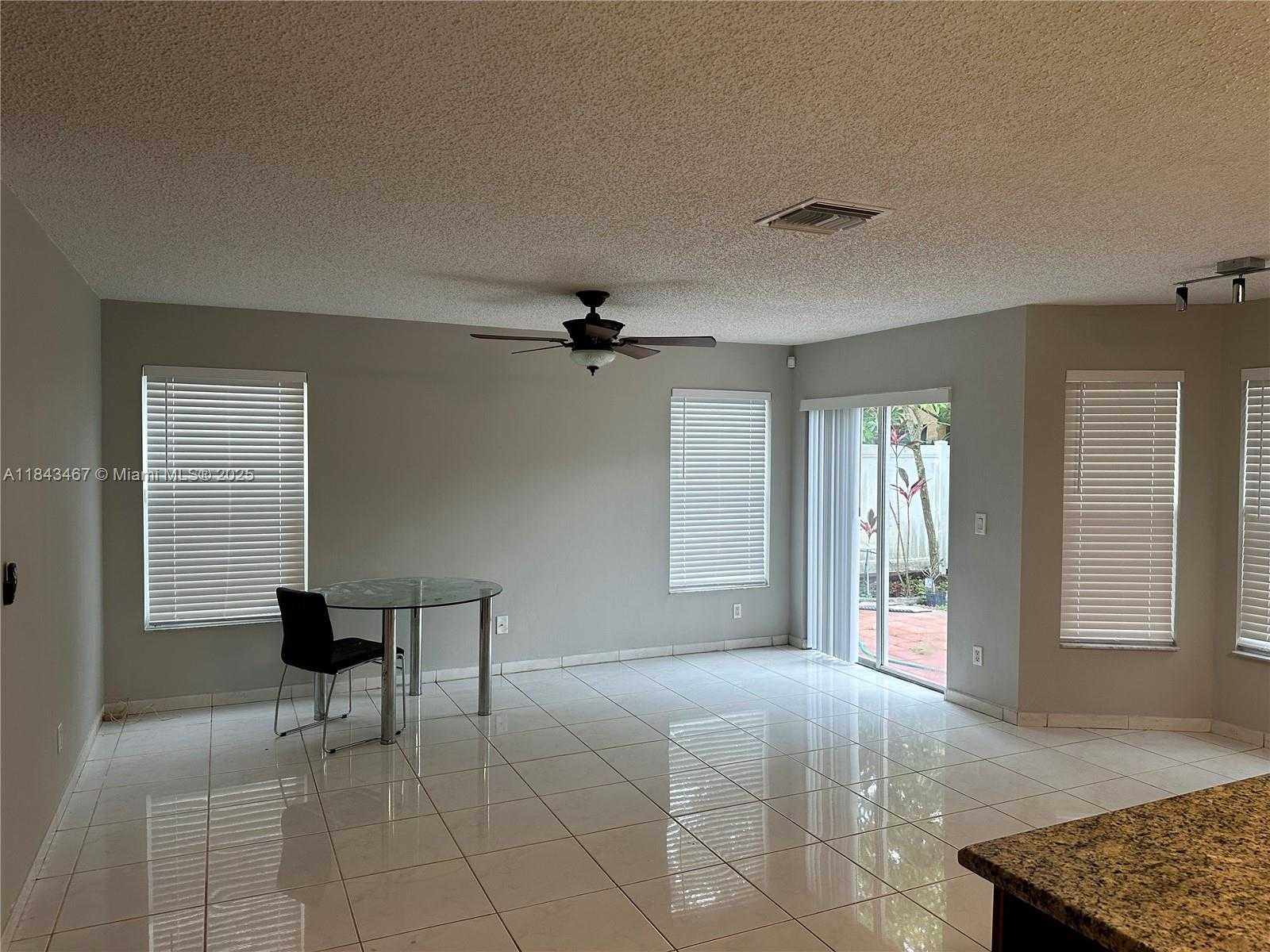 Small Image of 18334 SOUTH WEST 4TH CT, Pembroke Pines Number 7