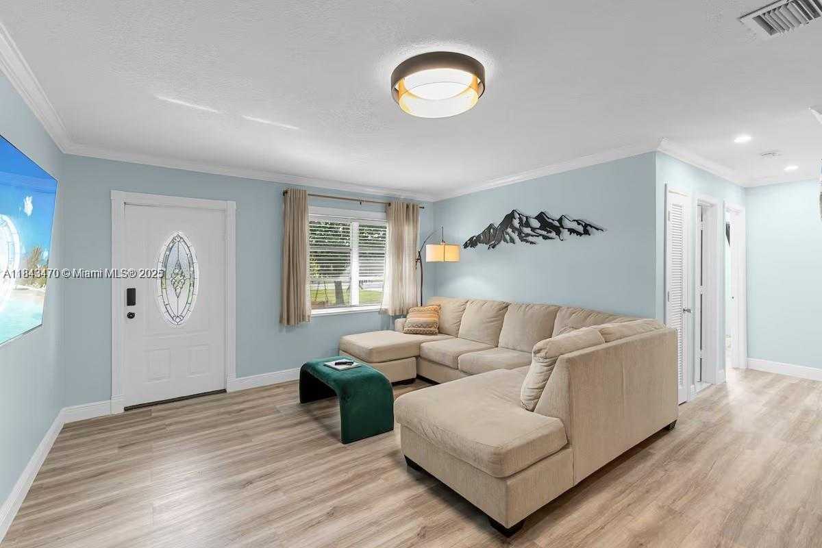 Small Image of 5817 NORTH WEST 70TH, Tamarac Number 3