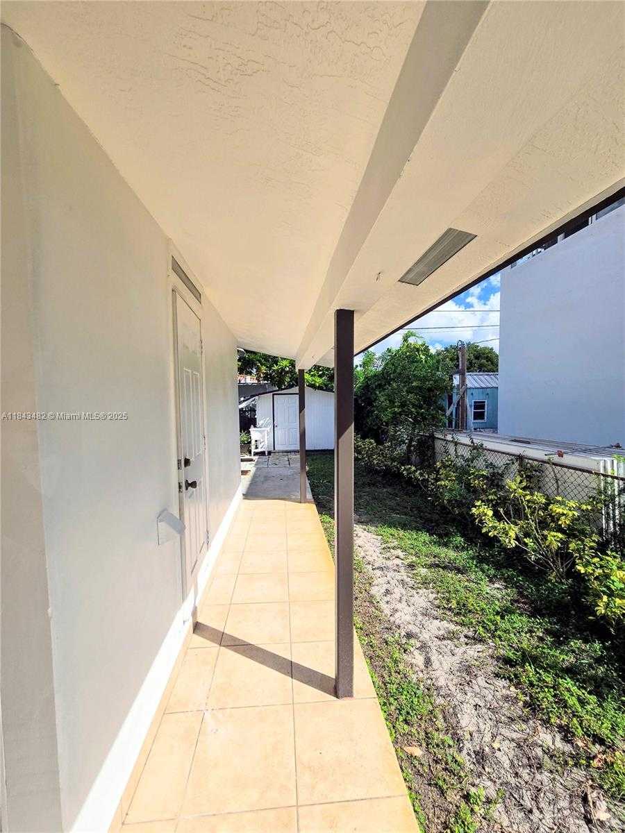 Small Image of 5451 SOUTH WEST 5TH TER #5451, Miami Number 11