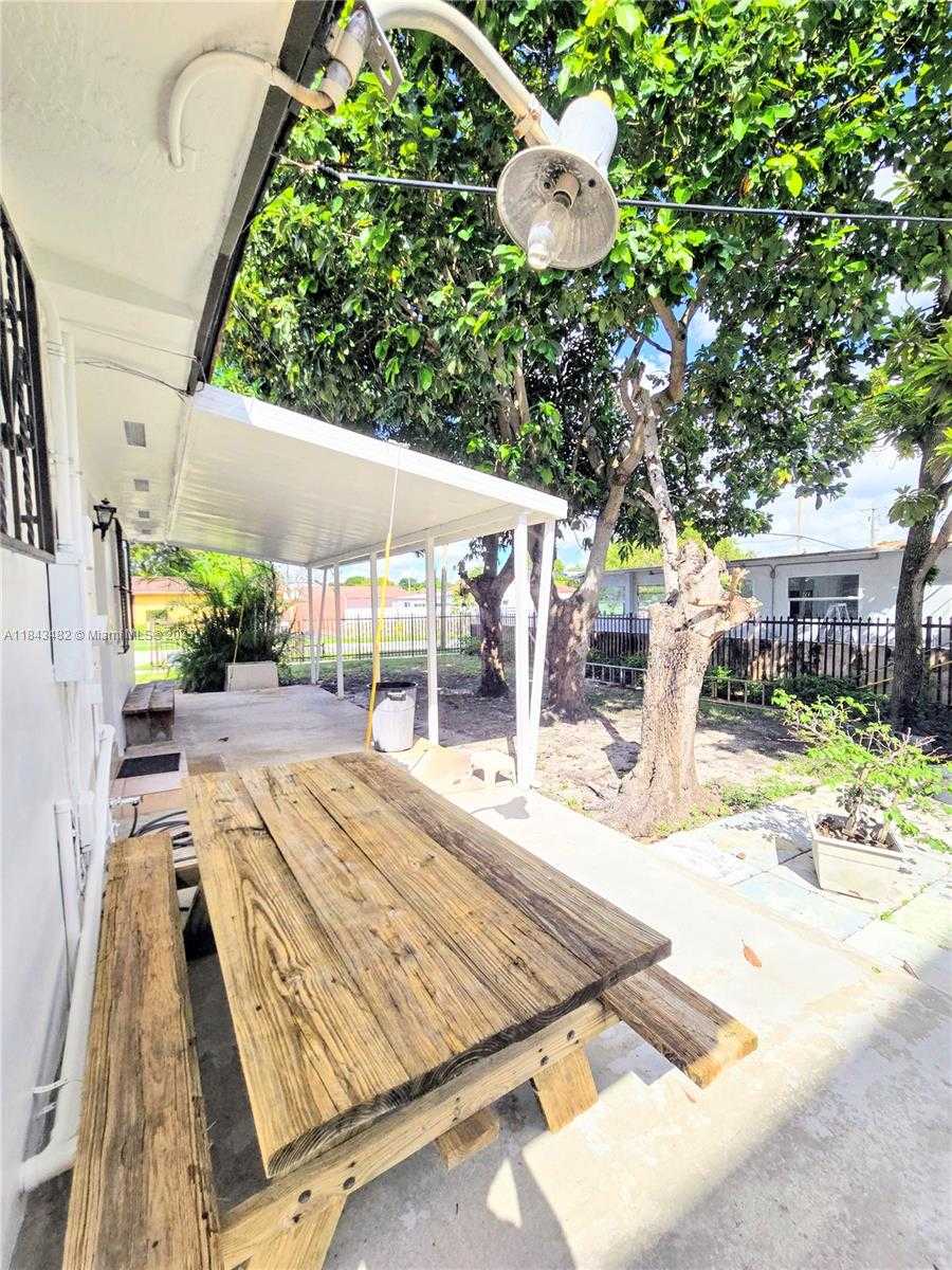 Small Image of 5451 SOUTH WEST 5TH TER #5451, Miami Number 12