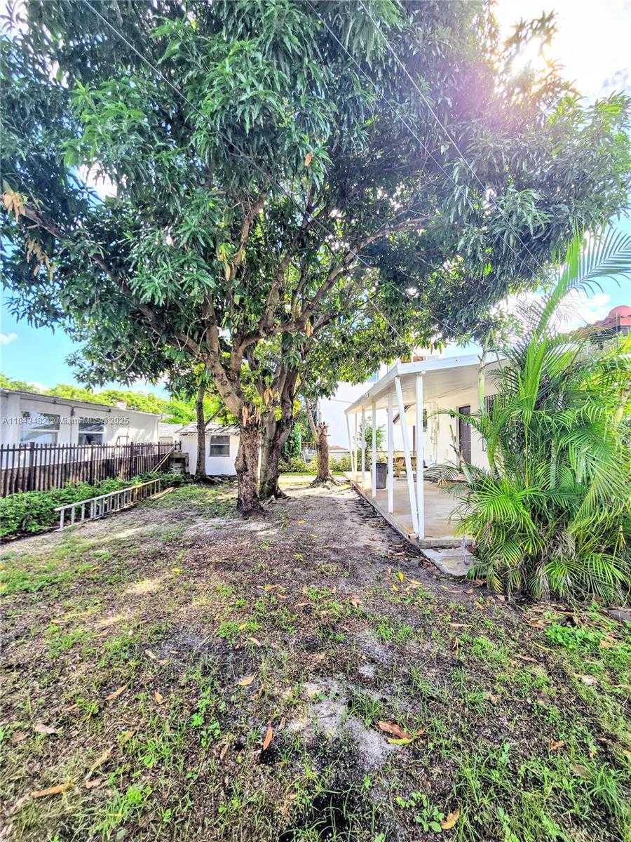 Small Image of 5451 SOUTH WEST 5TH TER #5451, Miami Number 14