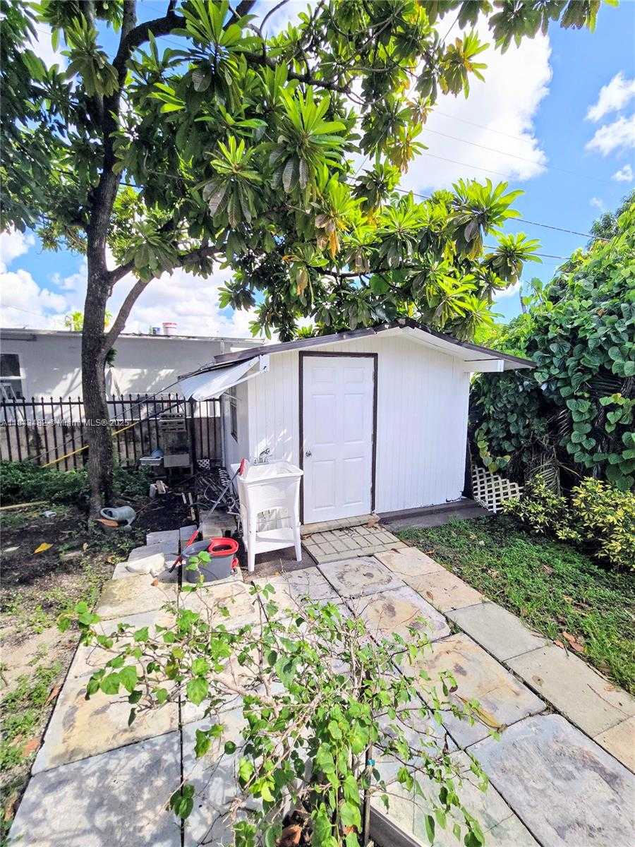 Small Image of 5451 SOUTH WEST 5TH TER #5451, Miami Number 15