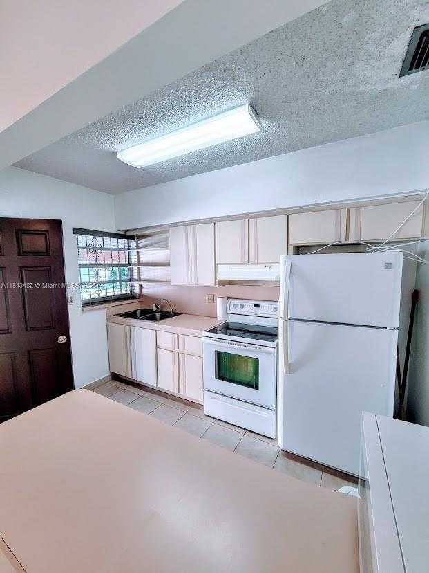 Small Image of 5451 SOUTH WEST 5TH TER #5451, Miami Number 25