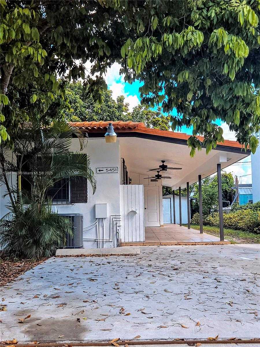 Small Image of 5451 SOUTH WEST 5TH TER #5451, Miami Number 7
