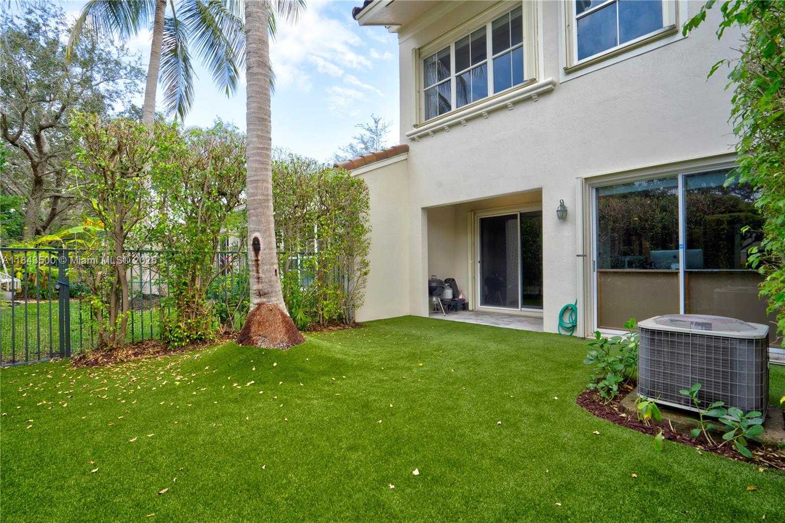 Small Image of 1364 WEST HARBOR VW W, Hollywood Number 19
