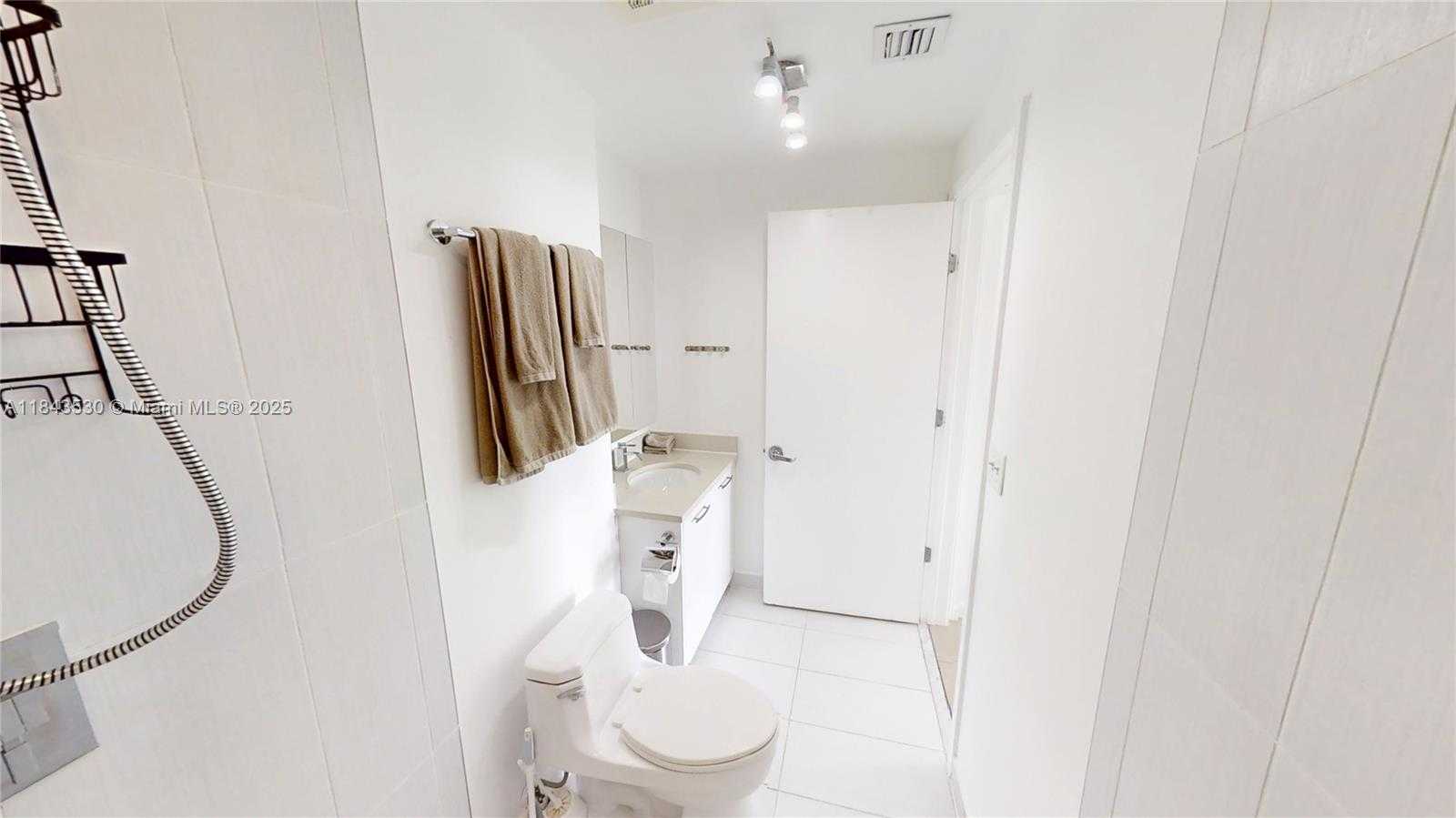 Small Image of 3250 NORTH EAST 1ST AVE #TH 546, Miami Number 18