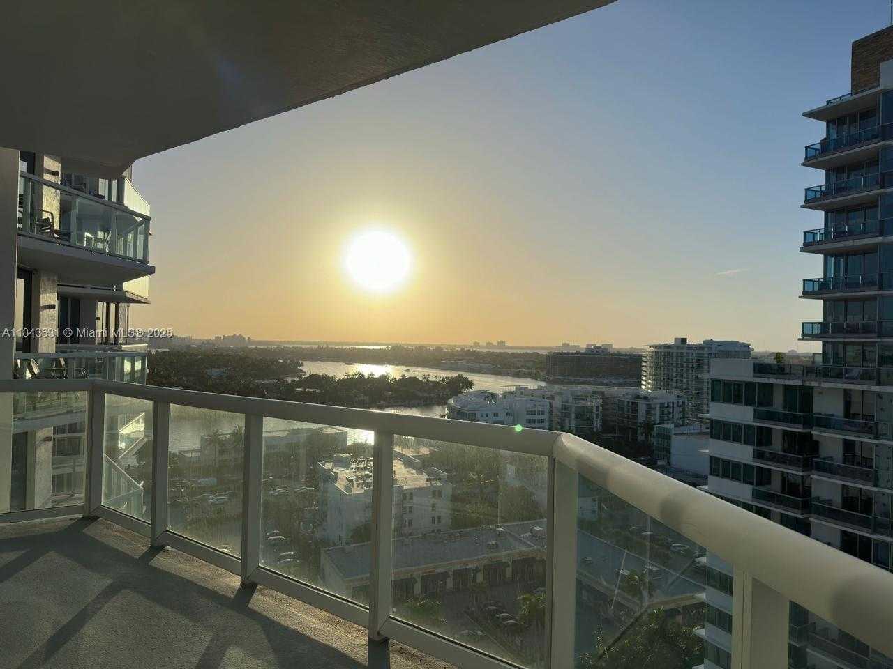 Small Image of 6515 COLLINS AVE #1601, Miami Beach Number 14