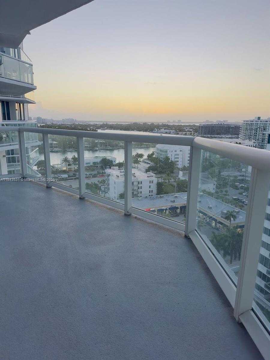 Small Image of 6515 COLLINS AVE #1601, Miami Beach Number 15