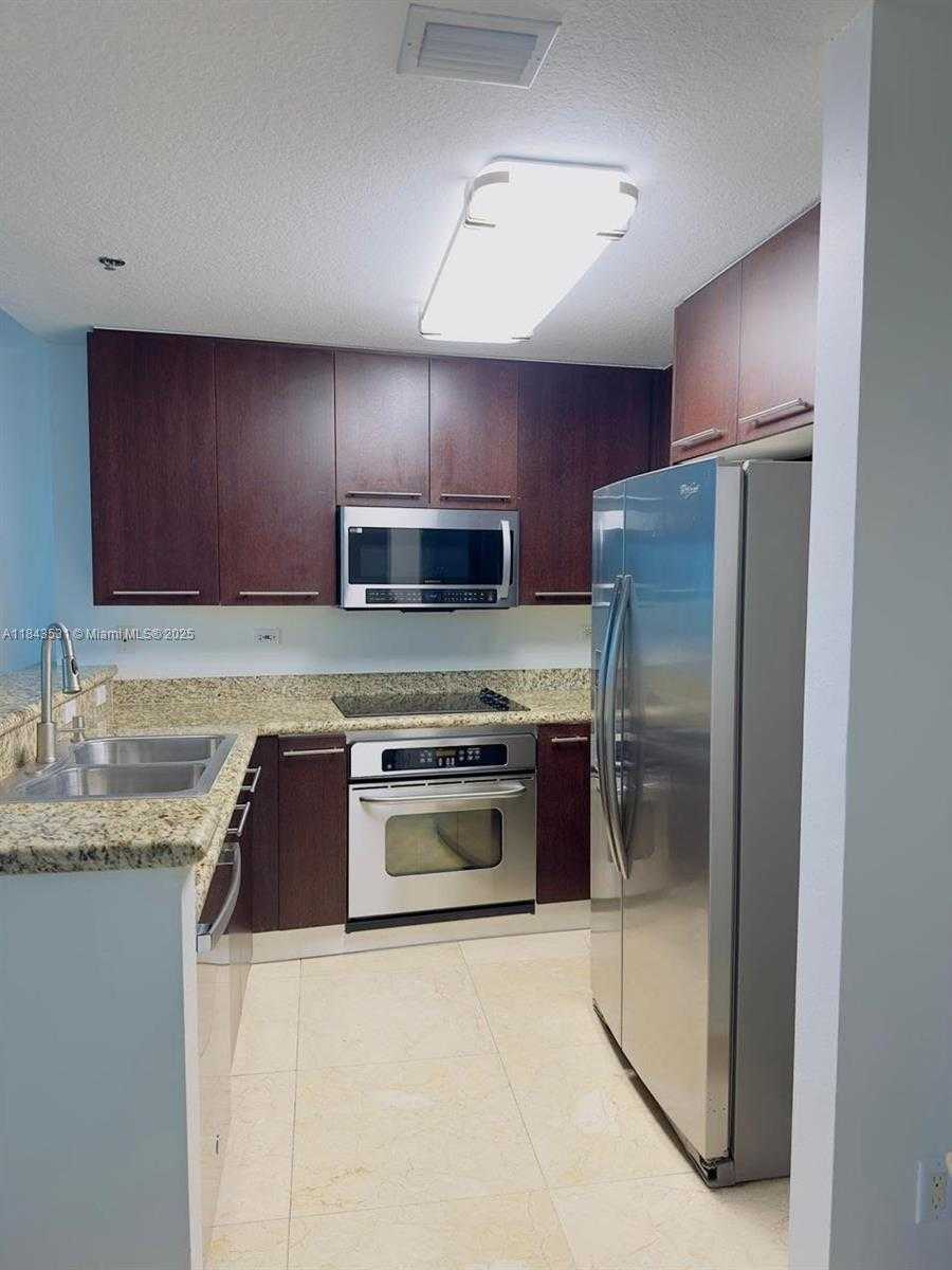 Small Image of 6515 COLLINS AVE #1601, Miami Beach Number 3