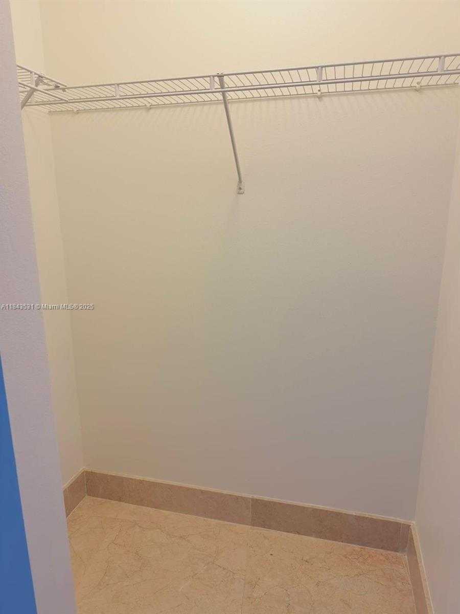 Small Image of 6515 COLLINS AVE #1601, Miami Beach Number 9