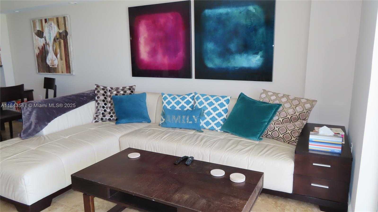 Small Image of 5701 COLLINS AVE #302, Miami Beach Number 8