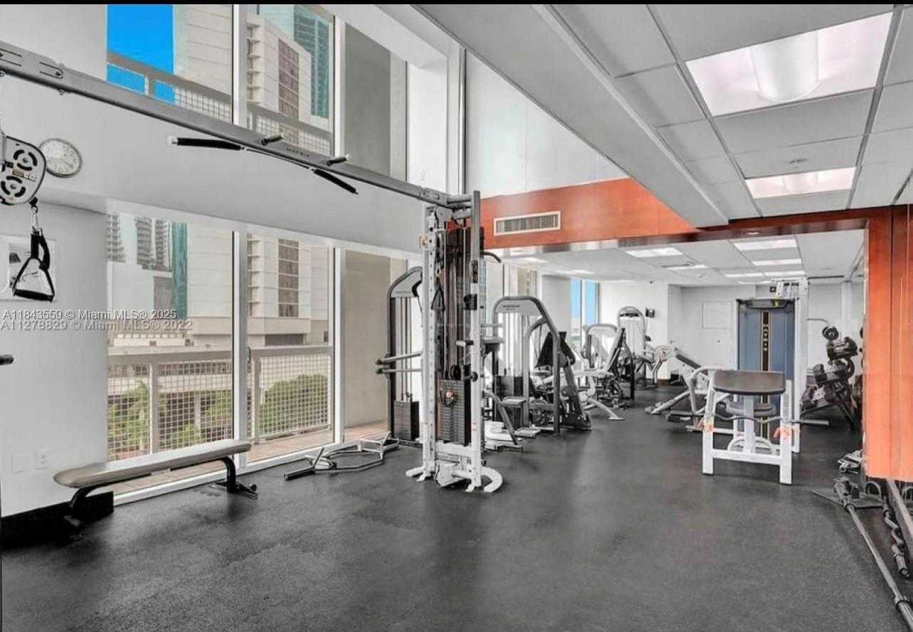 Small Image of 41 SOUTH EAST 5TH ST #1505, Miami Number 15