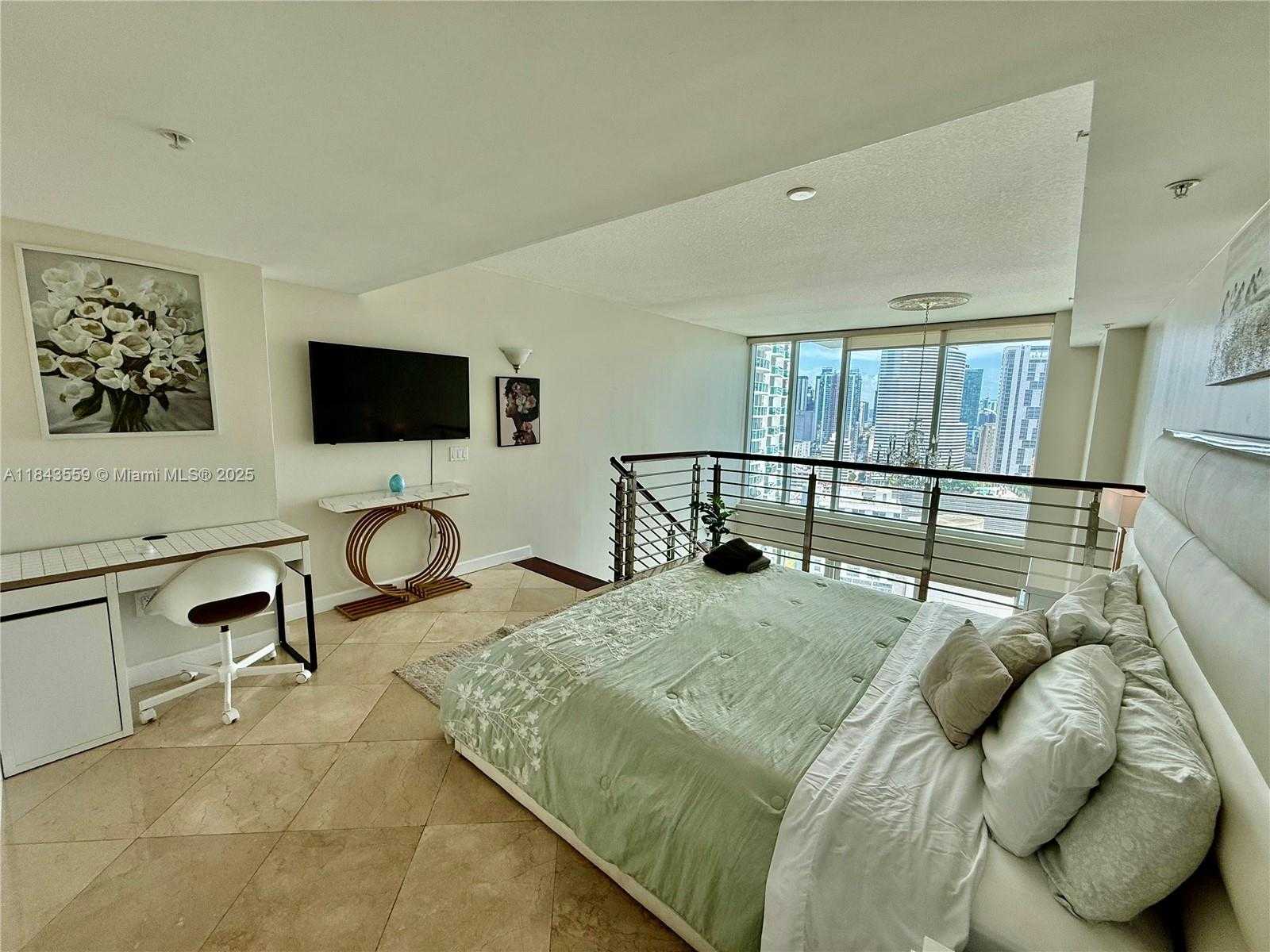 Small Image of 41 SOUTH EAST 5TH ST #1505, Miami Number 5