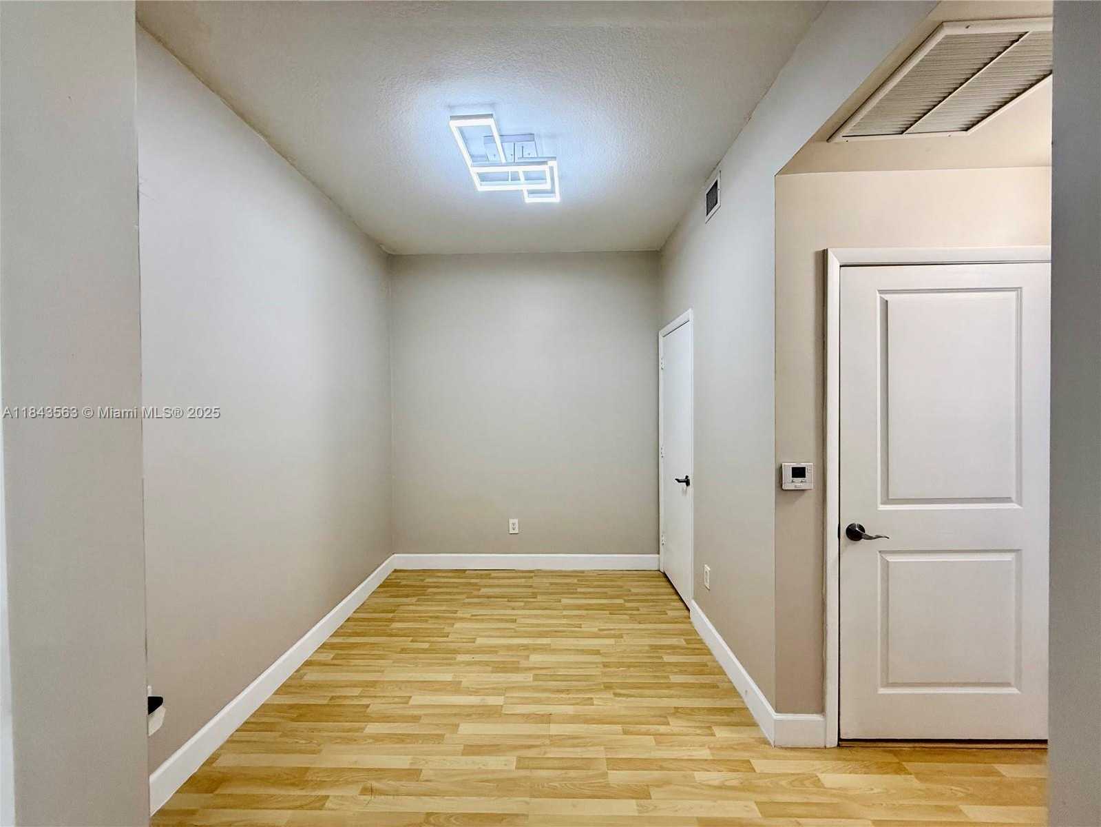 Small Image of 1945 SOUTH OCEAN DR #710, Hallandale Beach Number 17