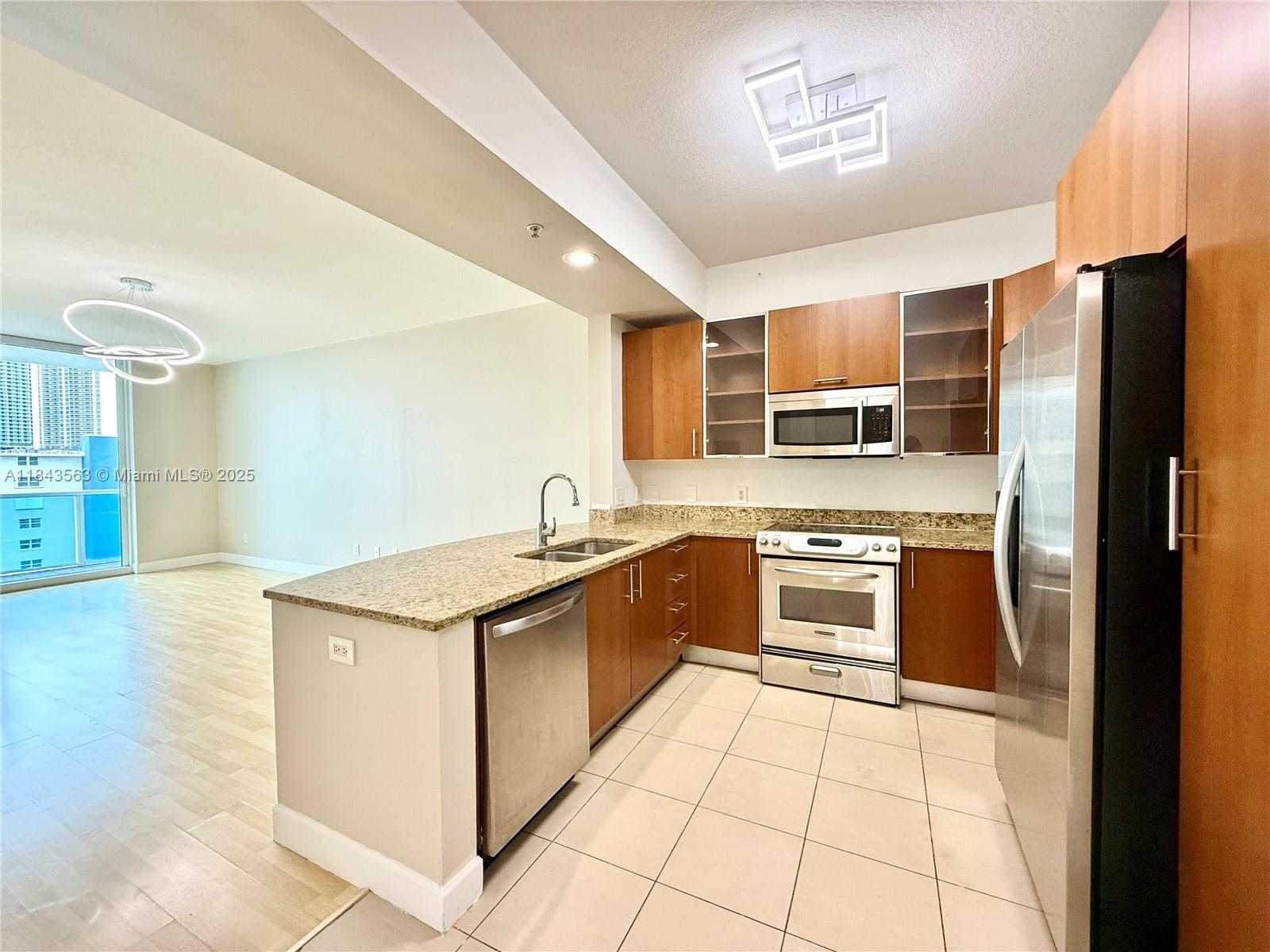 Small Image of 1945 SOUTH OCEAN DR #710, Hallandale Beach Number 4