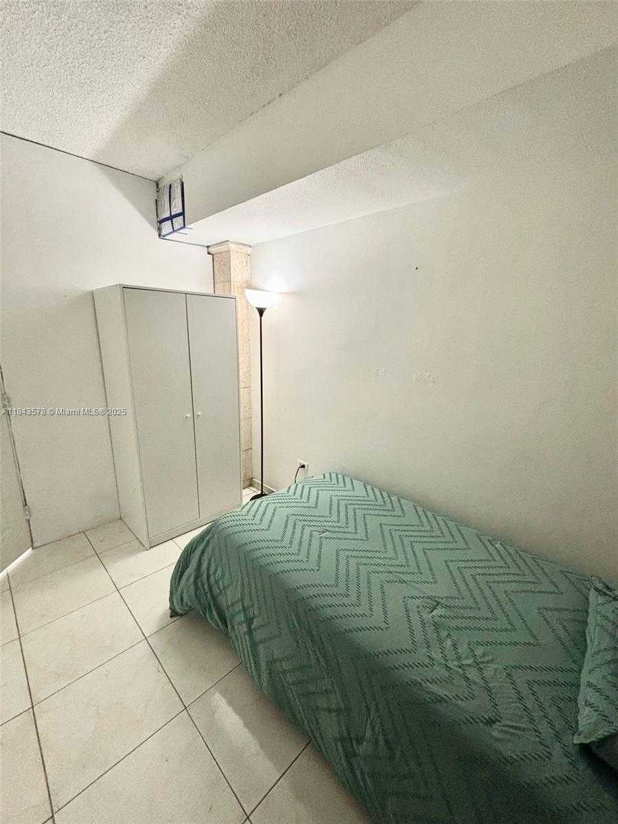 Small Image of 905 BRICKELL BAY DR #1824, Miami Number 15