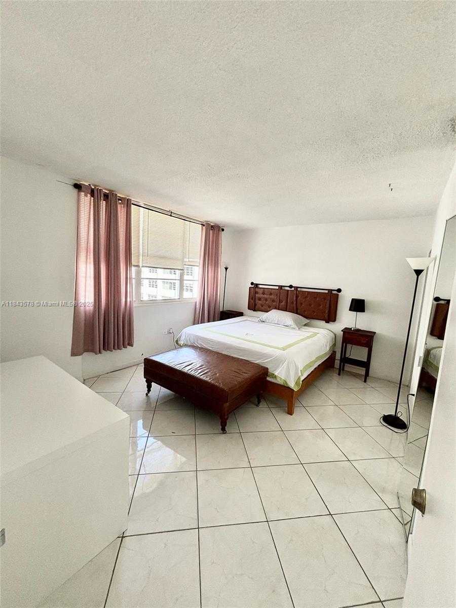 Small Image of 905 BRICKELL BAY DR #1824, Miami Number 19