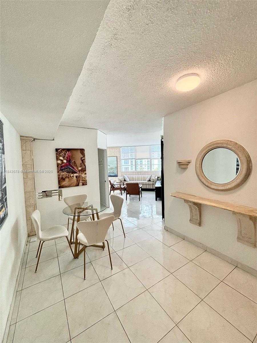 Small Image of 905 BRICKELL BAY DR #1824, Miami Number 6