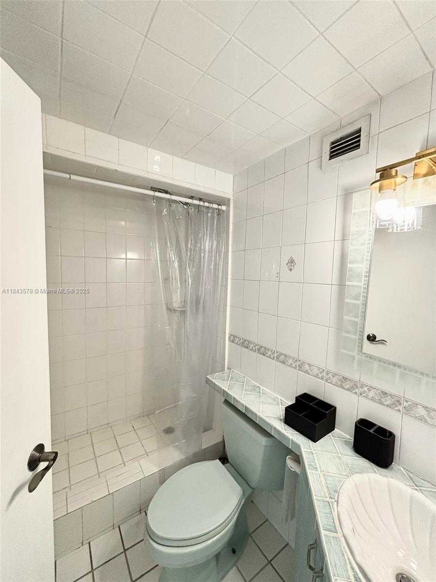 Small Image of 905 BRICKELL BAY DR #1824, Miami Number 9
