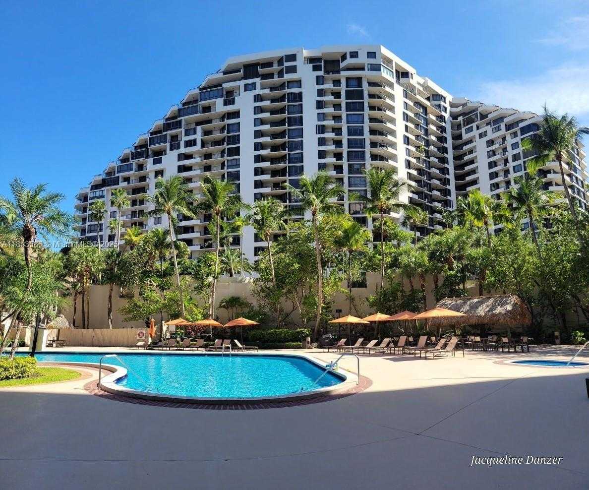 Small Image of 540 BRICKELL KEY DR #307, Miami Number 16