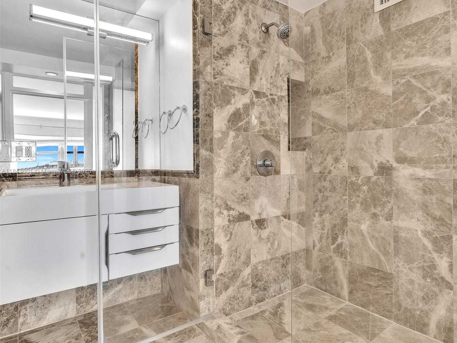 Small Image of 1881 WASHINGTON AVE #10G, Miami Beach Number 19