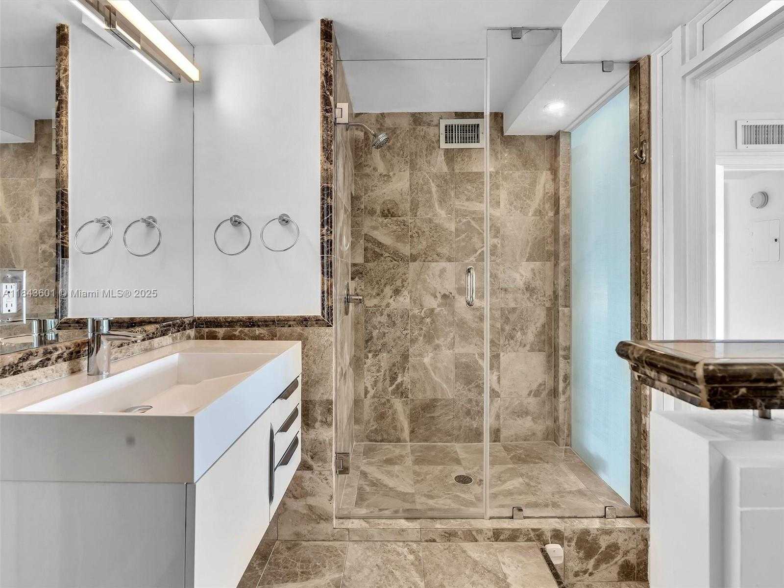 Small Image of 1881 WASHINGTON AVE #10G, Miami Beach Number 20